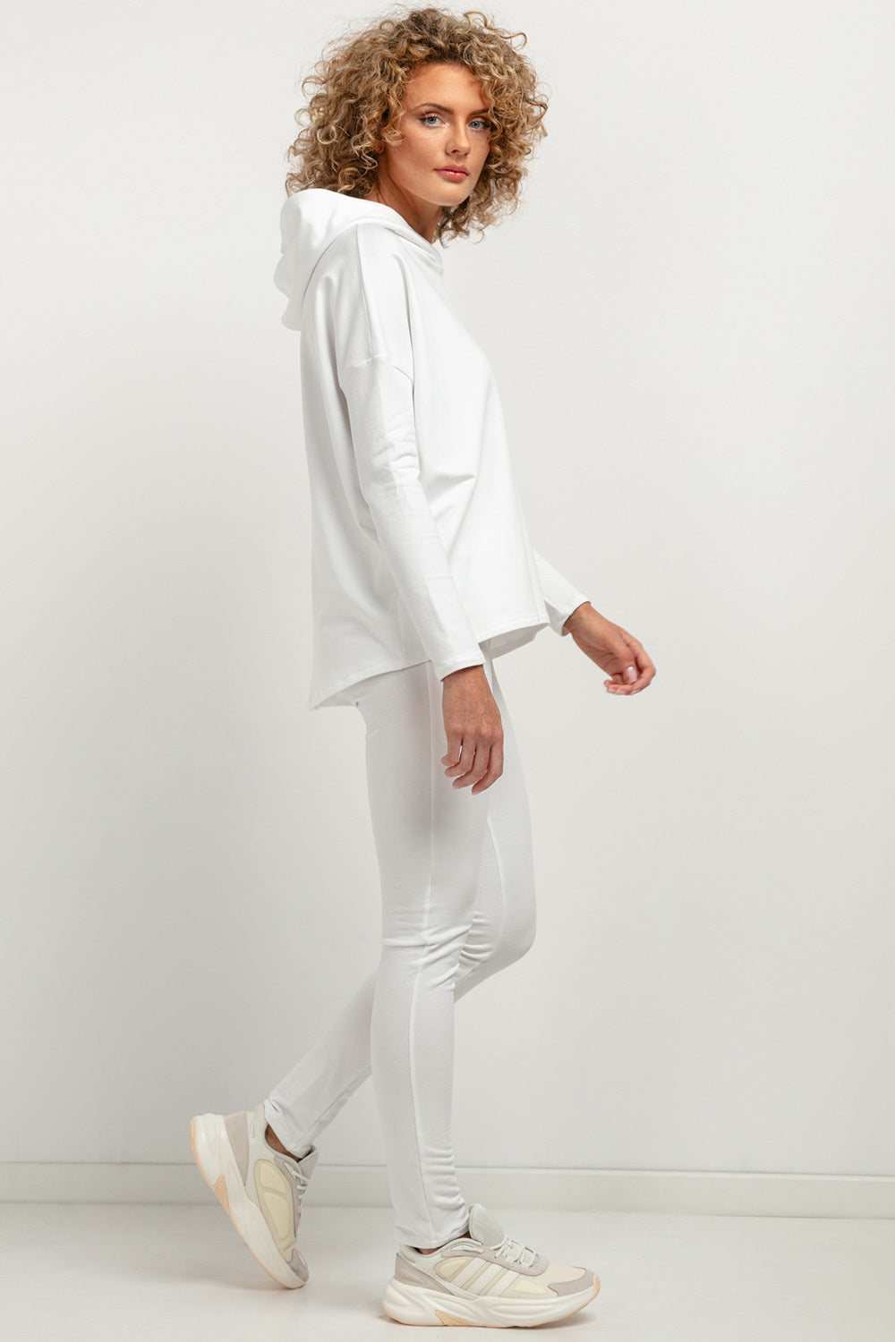 white - Long leggings model 183213 Tessita