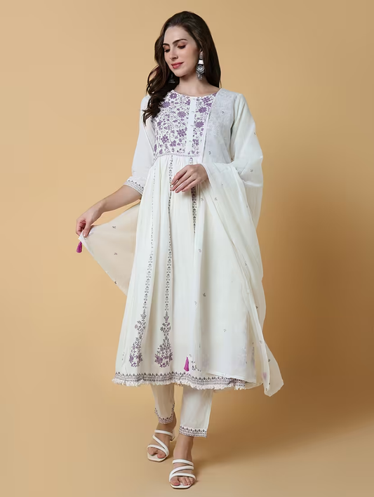 Women Embroidered Suit Set (Size-L) (Color-White)